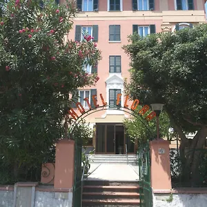 Flora Hotel Celle Ligure