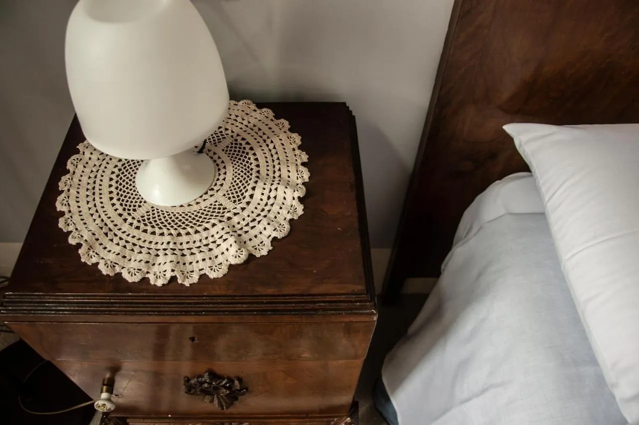 Battisti 18 Vintage Rooms Palermo Italia